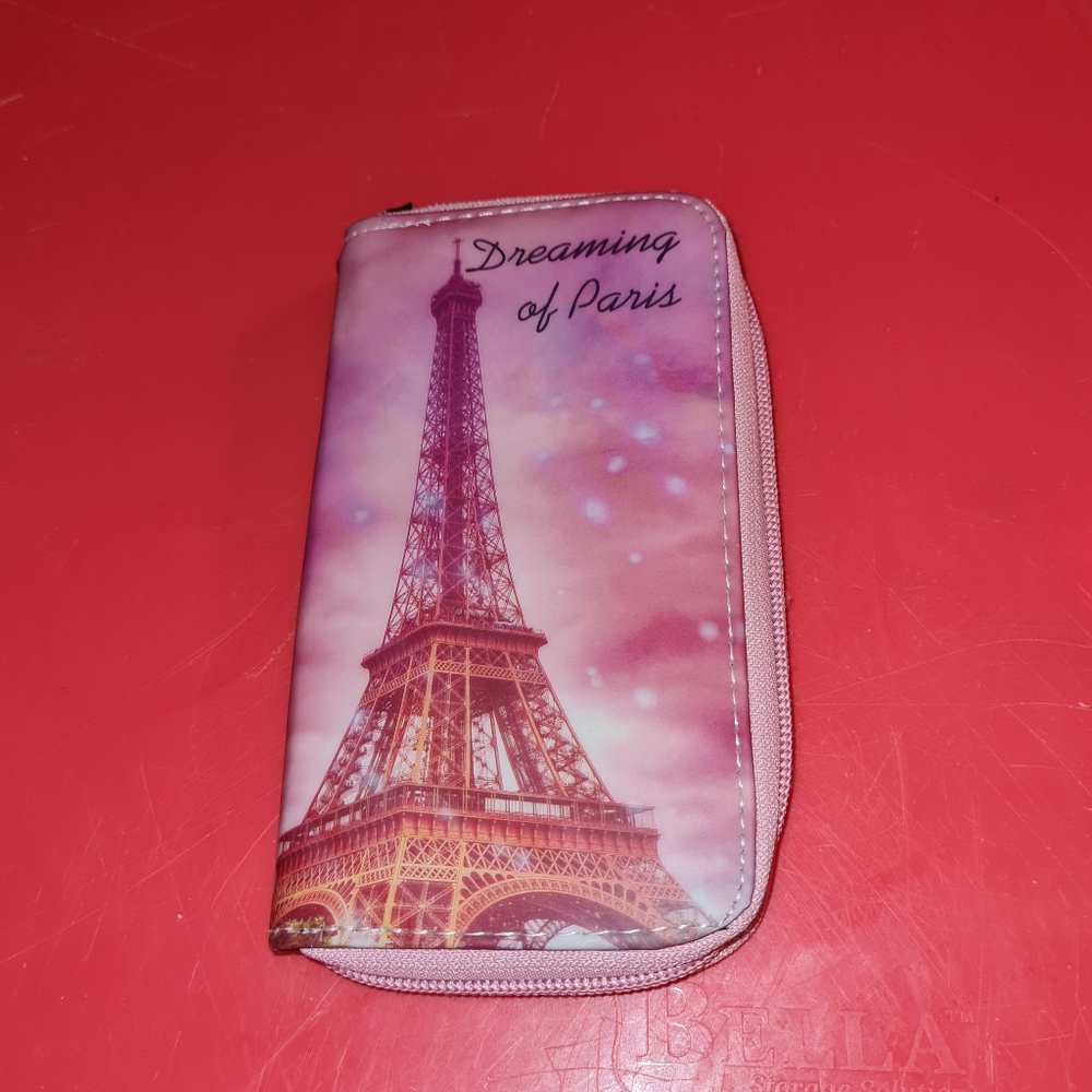 Claire's Dreaming of París Wristlet (without Strap)